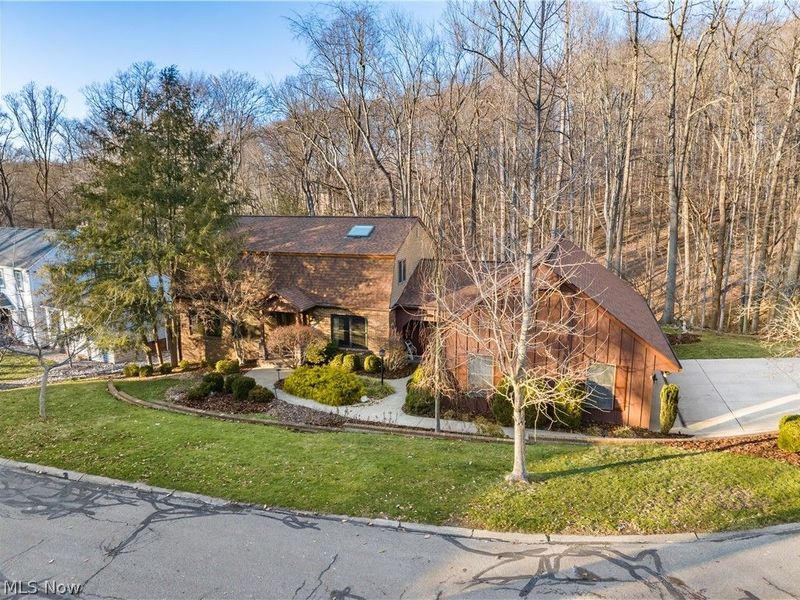 905 Center Court, Zanesville, OH 43701 Photo 1