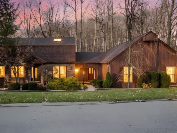 905 Center Court, Zanesville, OH 43701