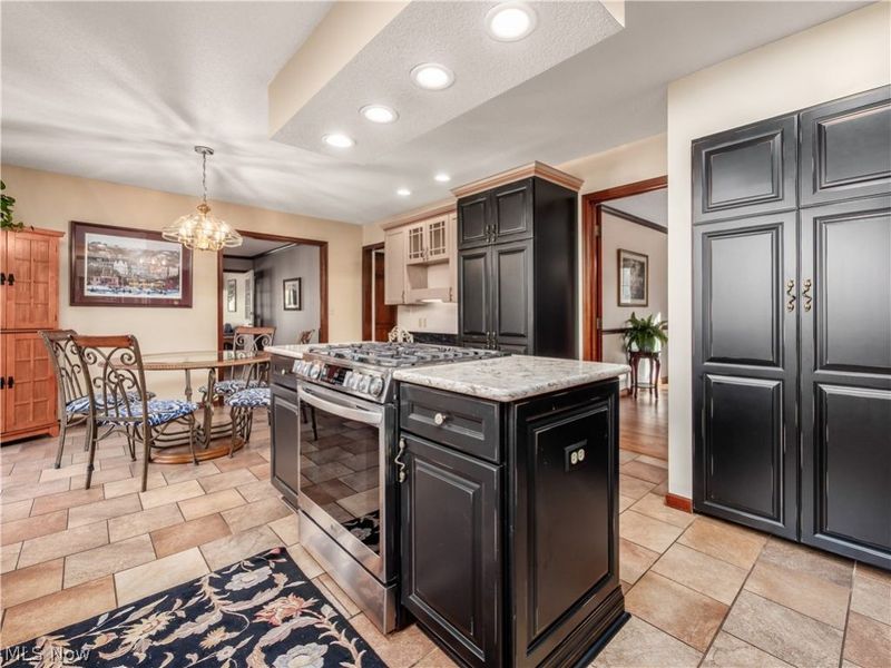 905 Center Court, Zanesville, OH 43701 Photo 11