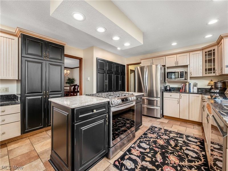 905 Center Court, Zanesville, OH 43701 Photo 12