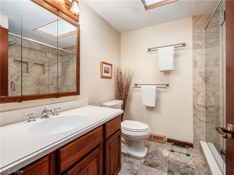 905 Center Court, Zanesville, OH 43701 Photo 25