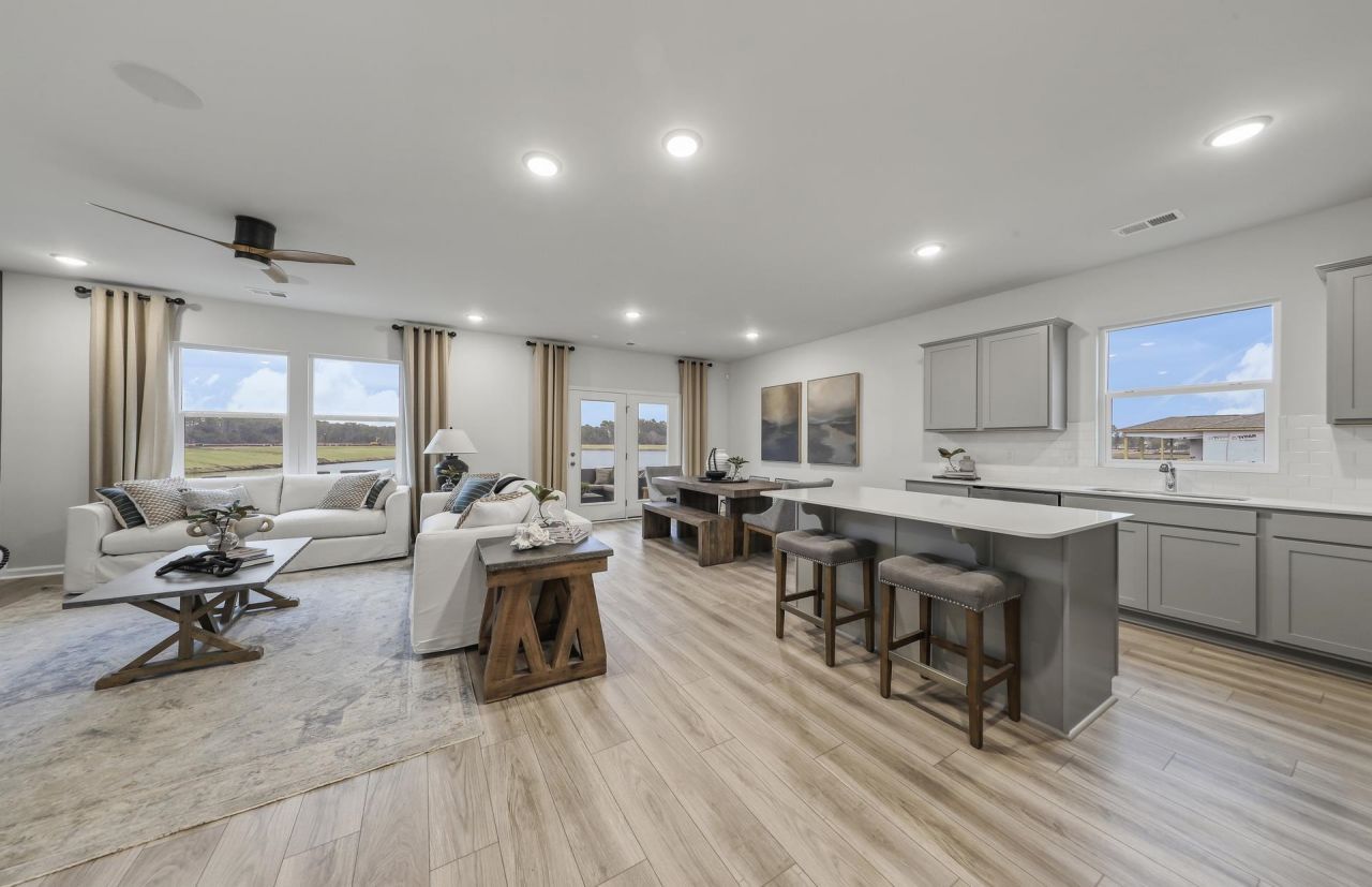 787 Laconic Dr. Photo 10