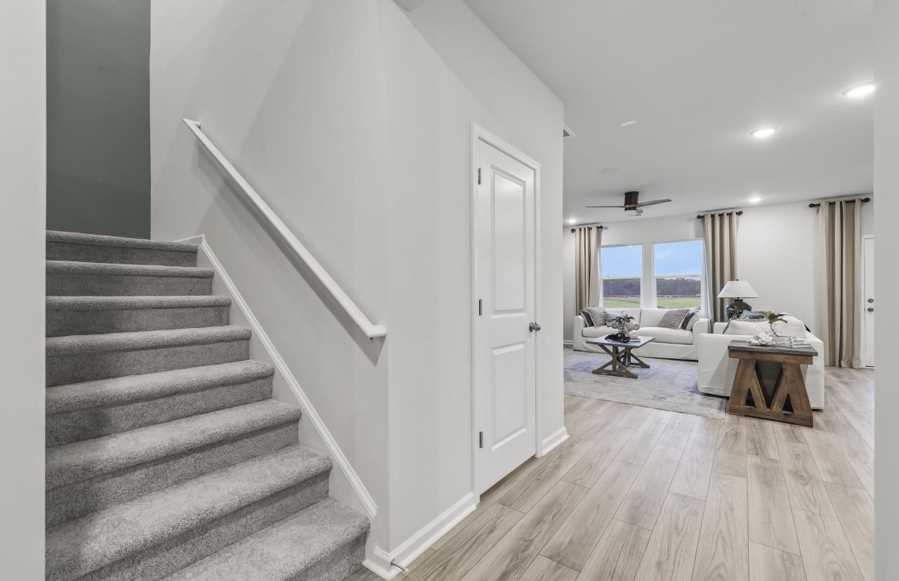 787 Laconic Dr. Photo 8