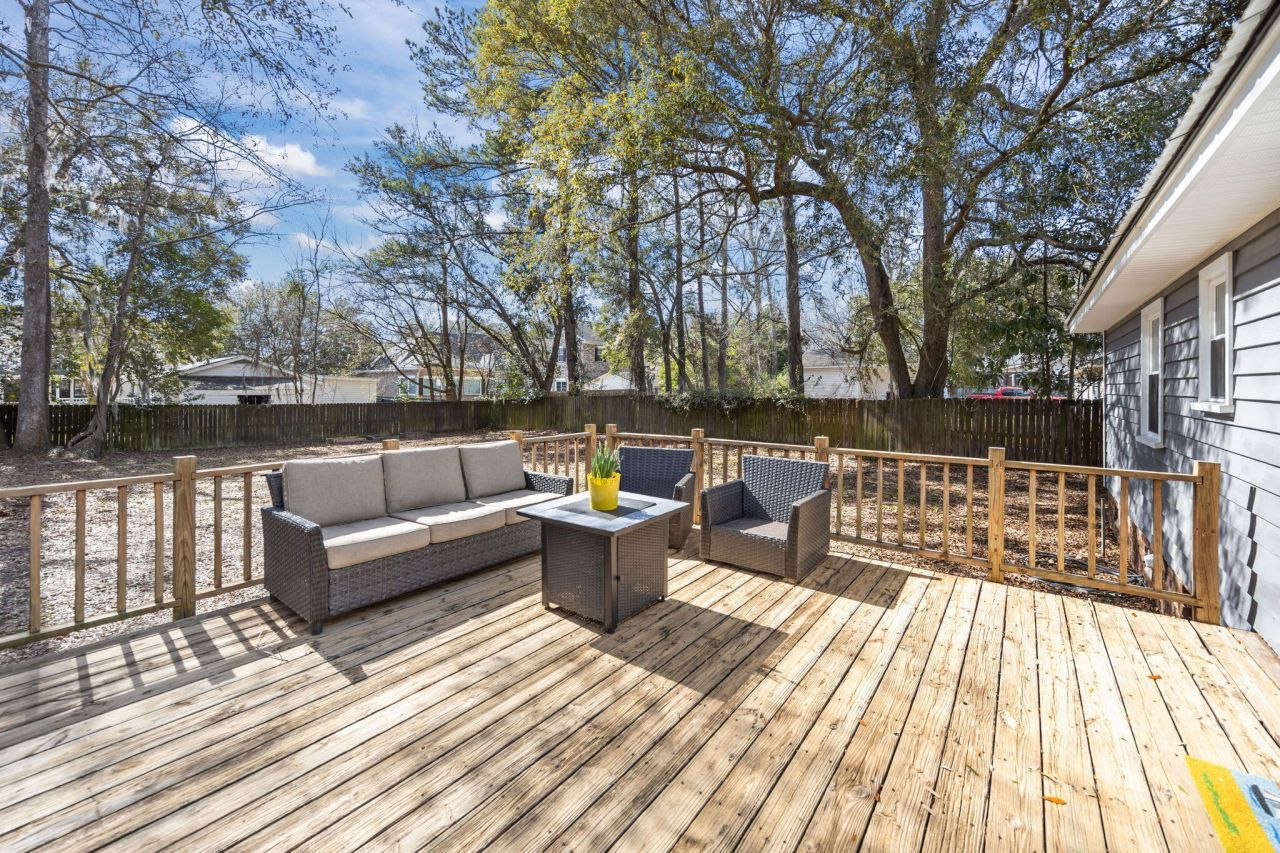 1208 Edward Drive Photo 18