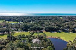 31 Berkshire Hall photo 4