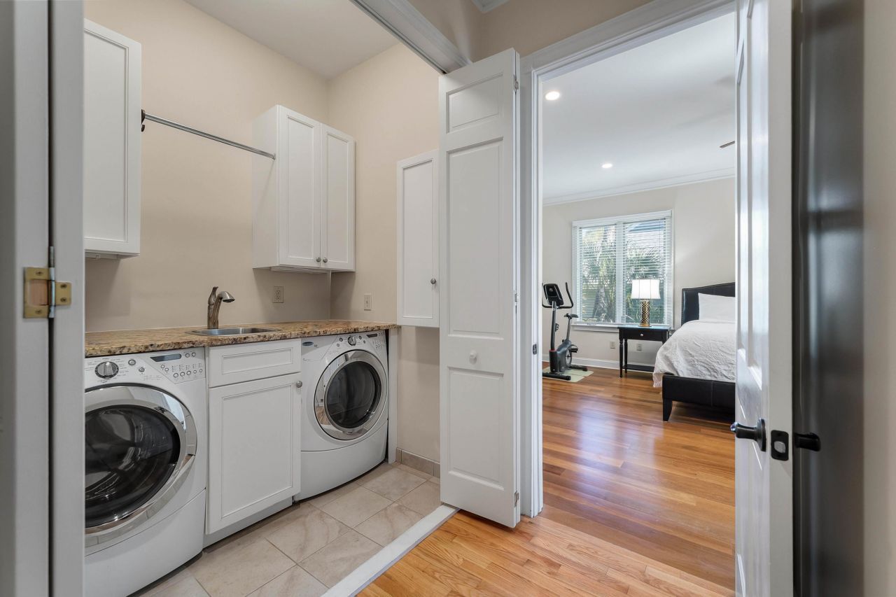 31 Berkshire Hall Photo 31