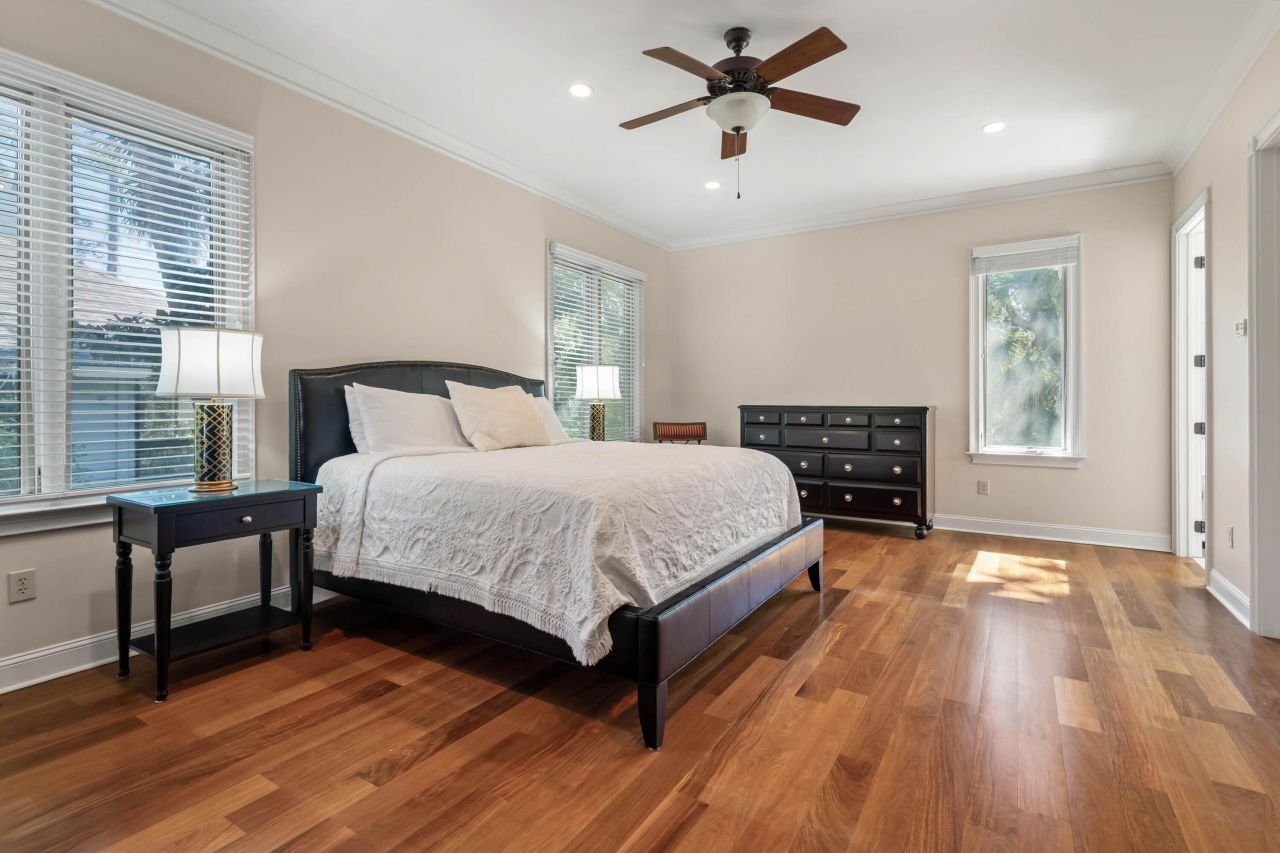 31 Berkshire Hall Photo 32