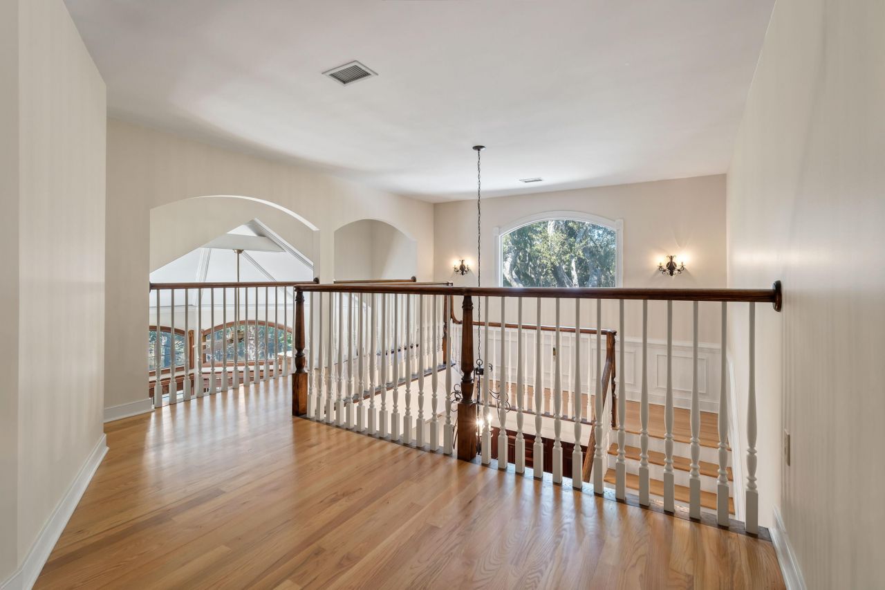 31 Berkshire Hall Photo 38