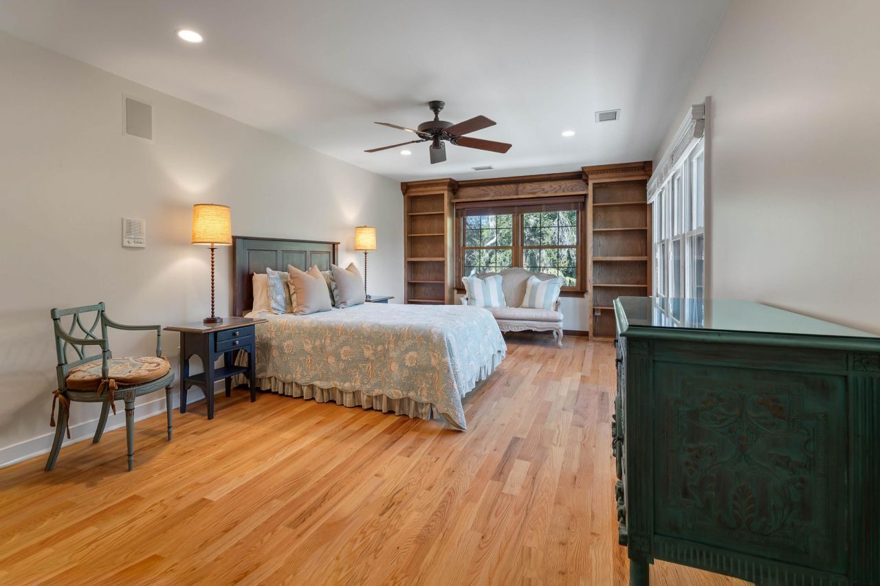 31 Berkshire Hall Photo 39