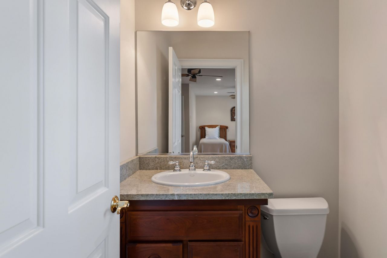 31 Berkshire Hall Photo 57