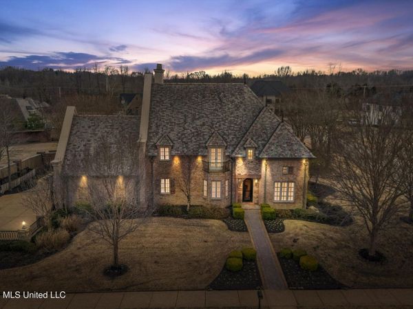 4891 N Fleur De Lis, Olive Branch, MS 38654