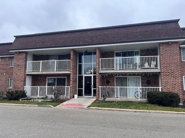 1106 Westover Lane , Unit 1B, Schaumburg, IL 60193