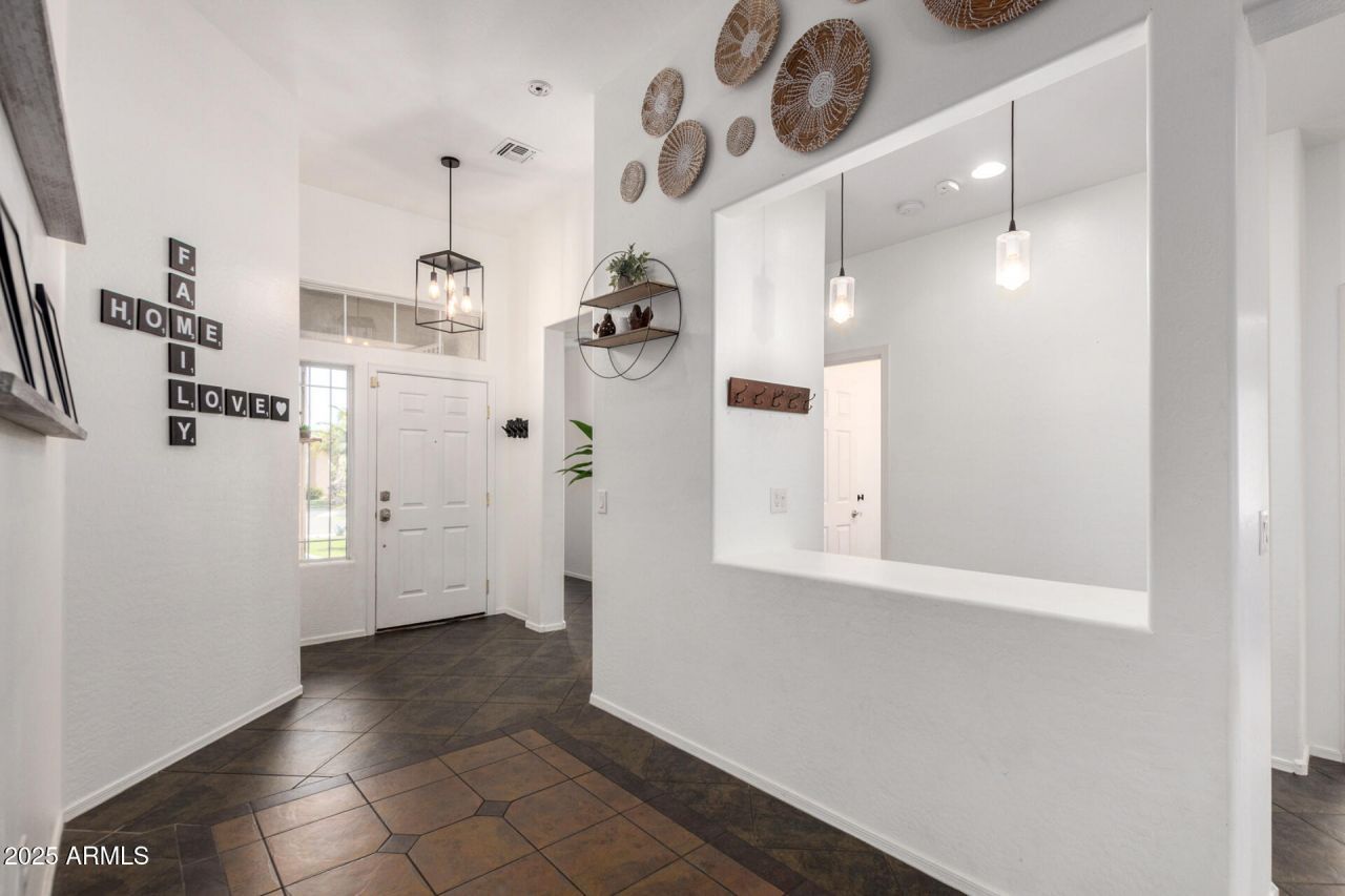 3354 E Thornton Avenue, Gilbert, AZ 85297 Main Photo