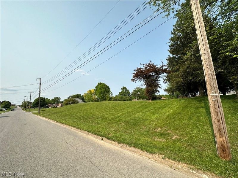 Creed Circle, Campbell, OH 44405 Photo 2