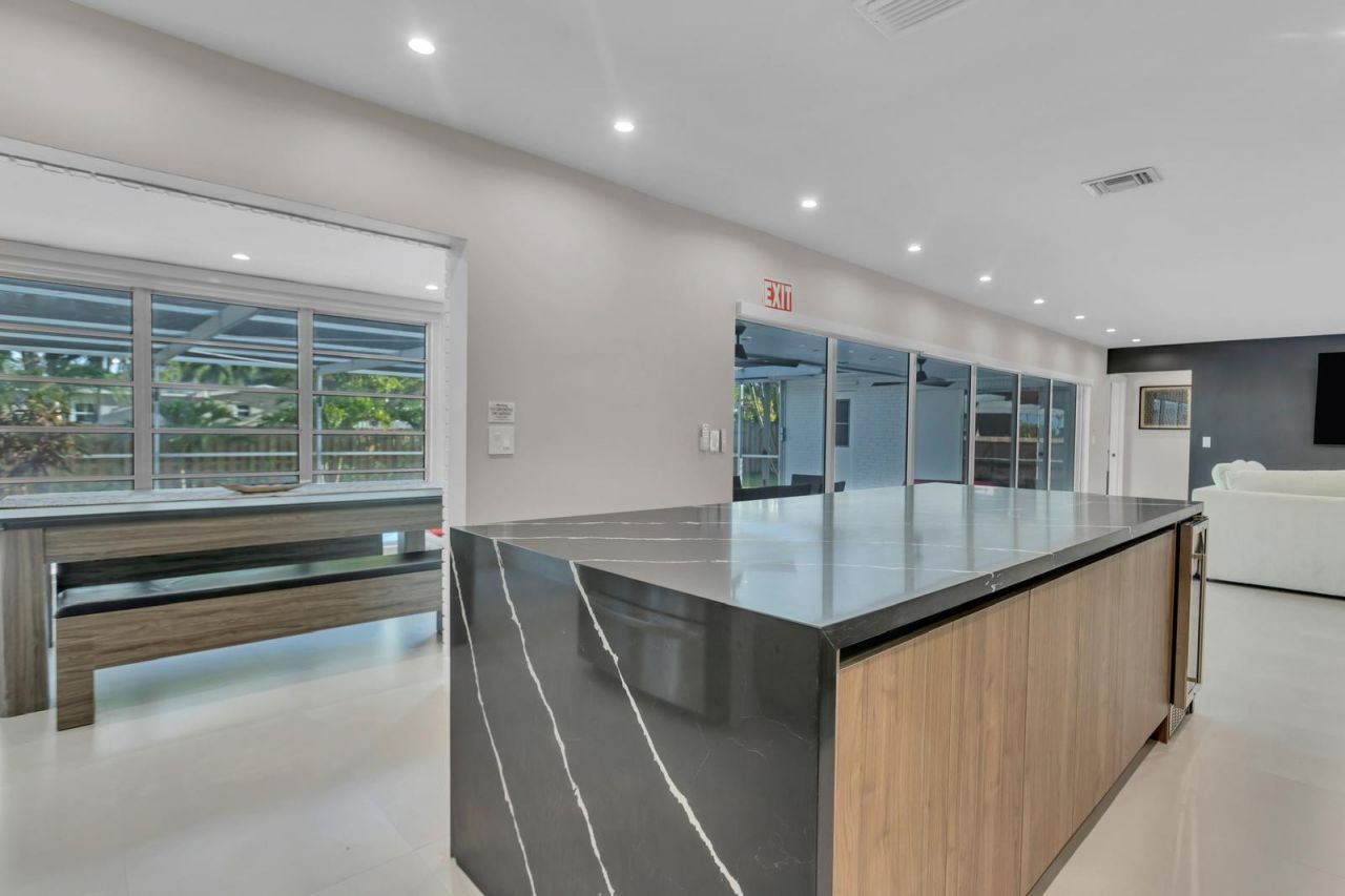 755 S Rainbow Drive, Hollywood, FL 33021 Photo