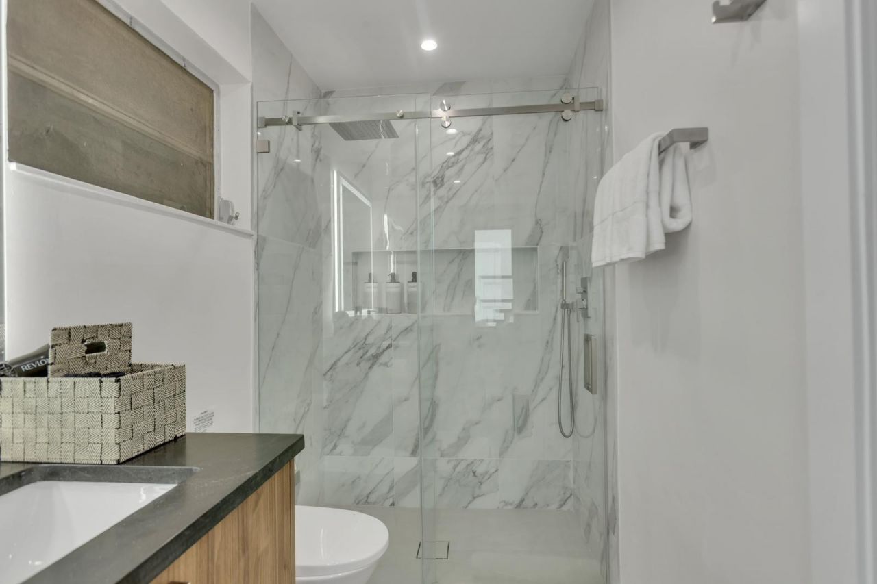 755 S Rainbow Drive, Hollywood, FL 33021 Photo