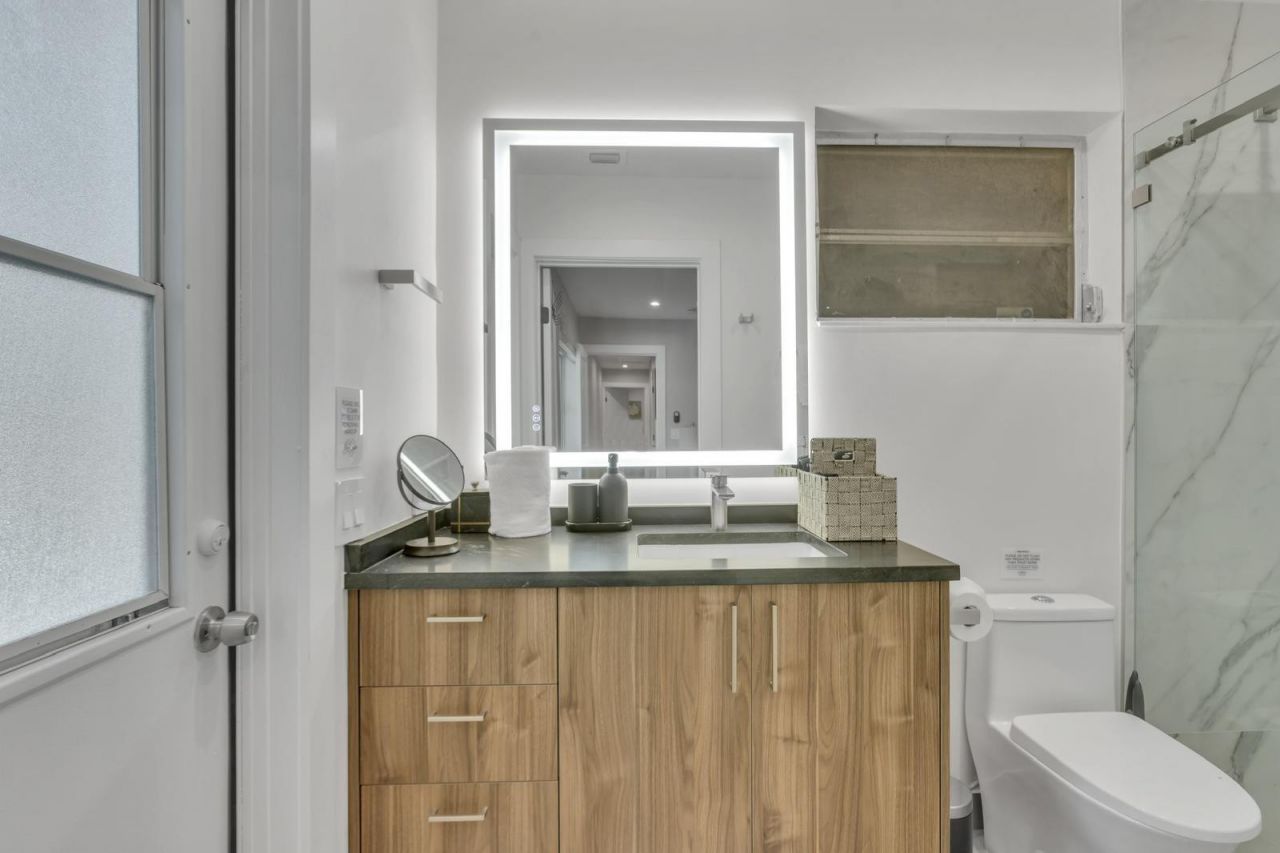 755 S Rainbow Drive, Hollywood, FL 33021 Photo