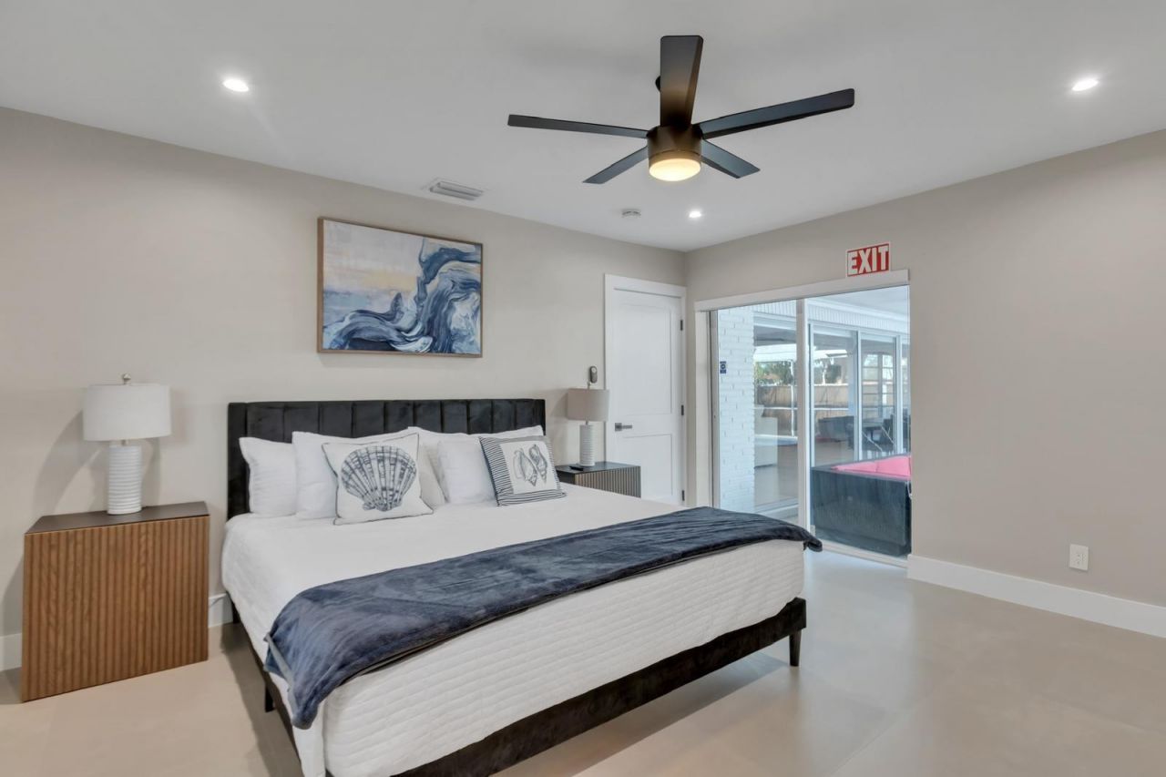 755 S Rainbow Drive, Hollywood, FL 33021 Photo