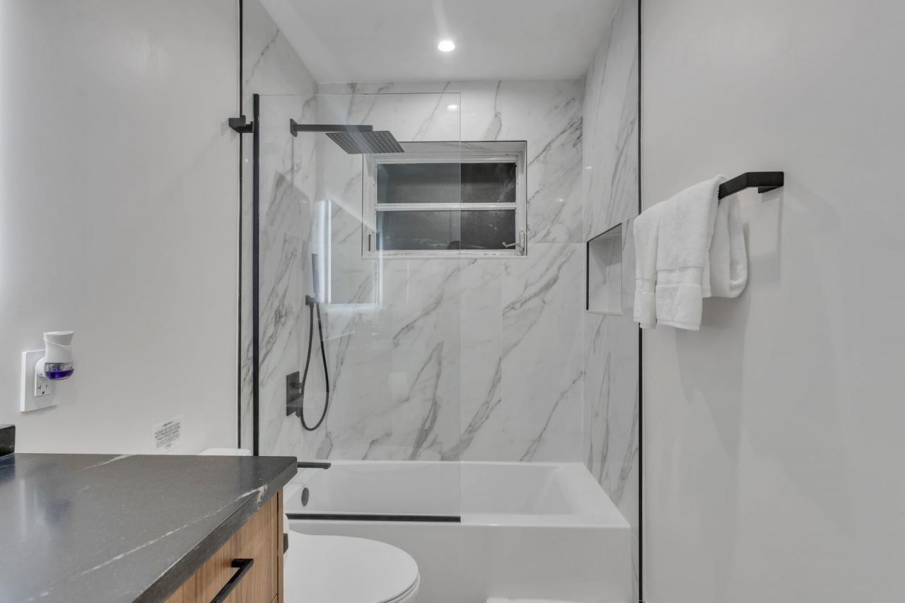 755 S Rainbow Drive, Hollywood, FL 33021 Photo