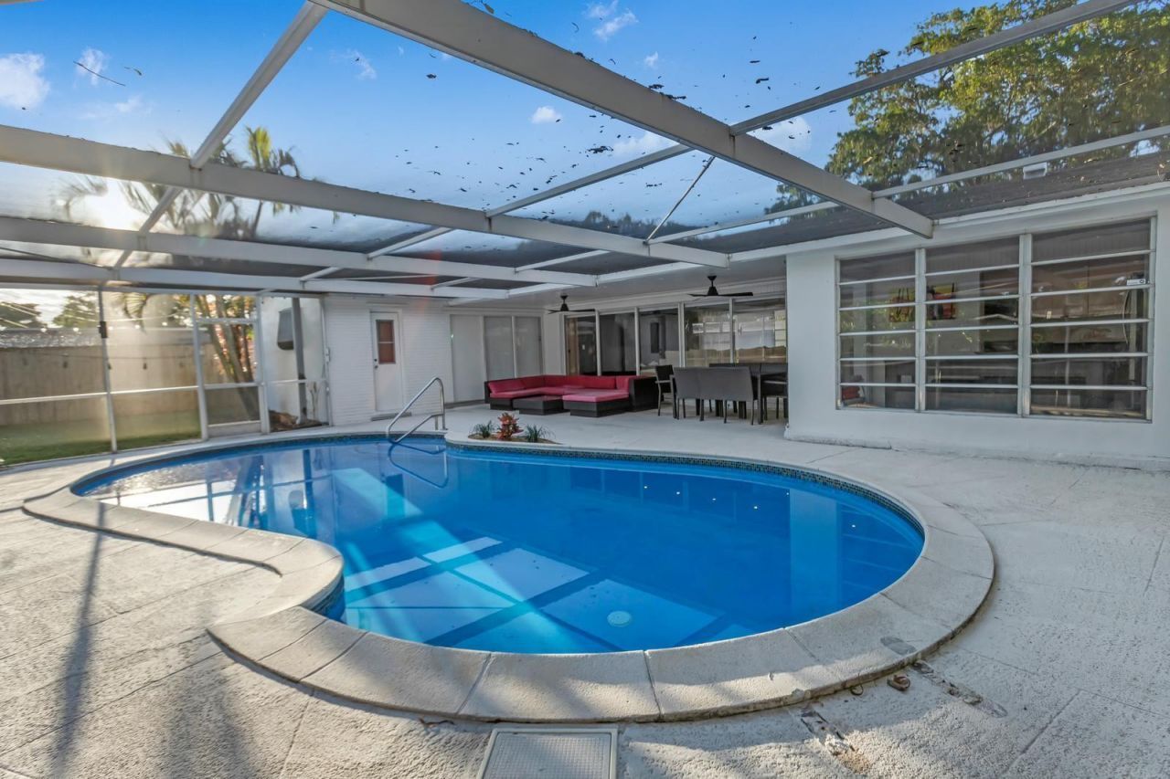 755 S Rainbow Drive, Hollywood, FL 33021 Photo