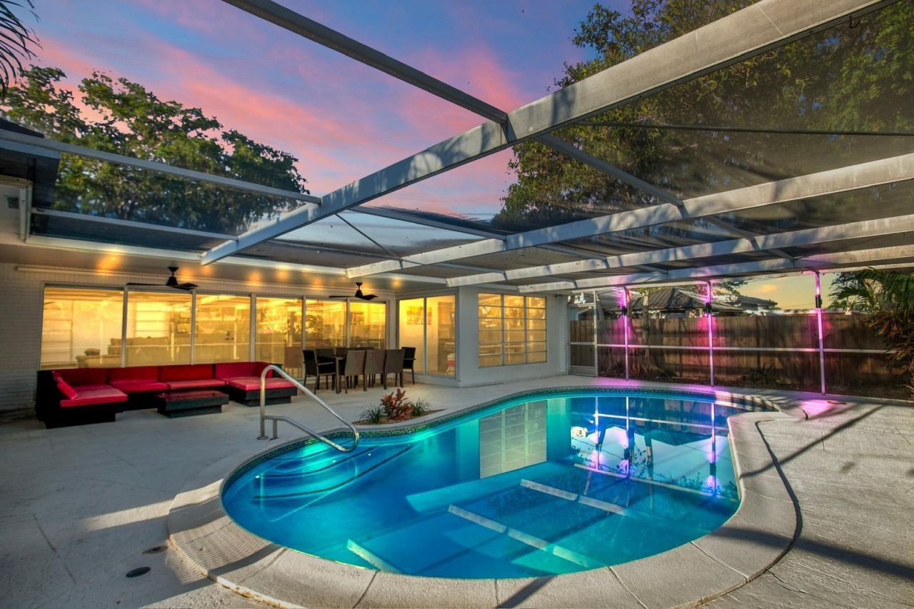 755 S Rainbow Drive, Hollywood, FL 33021 Photo