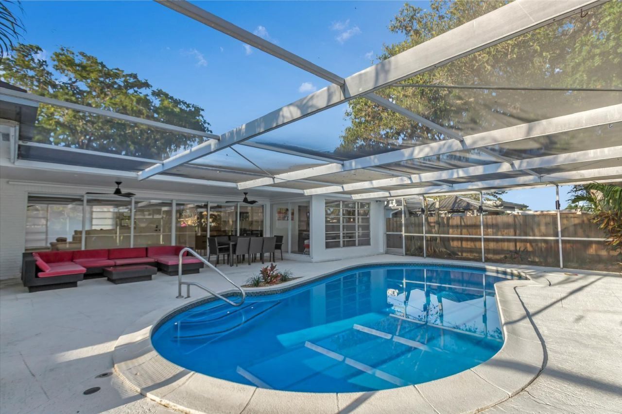 755 S Rainbow Drive, Hollywood, FL 33021 Photo