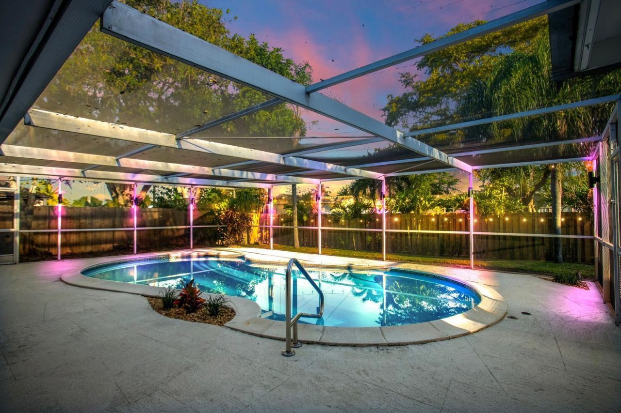 755 S Rainbow Drive, Hollywood, FL 33021 Photo