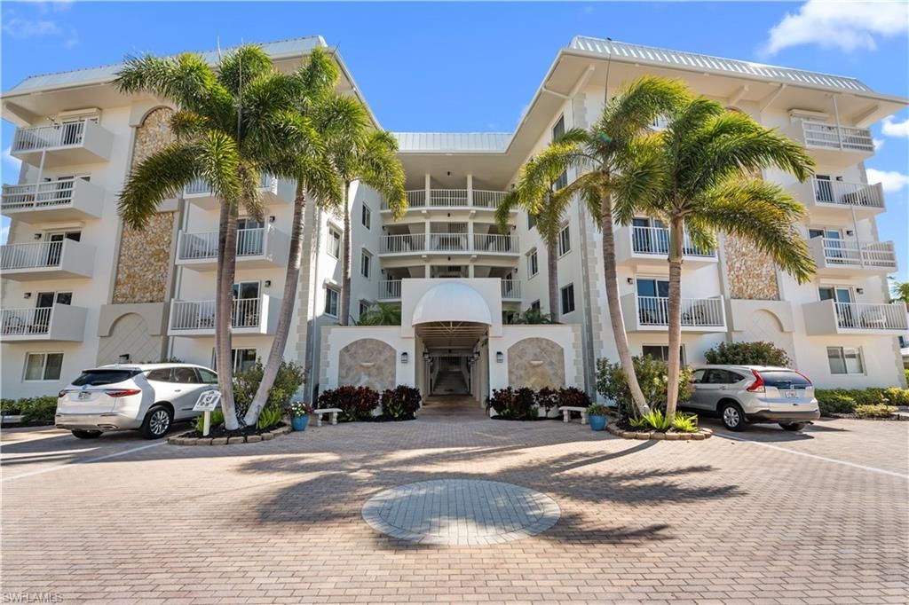 3000 Gulf Shore Blvd N, Unit 214, Naples, FL 34103 Photo