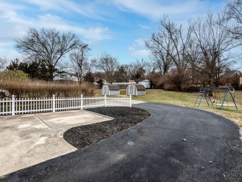 5600 Antoninus Drive, Green Township, OH 45238 Photo 23