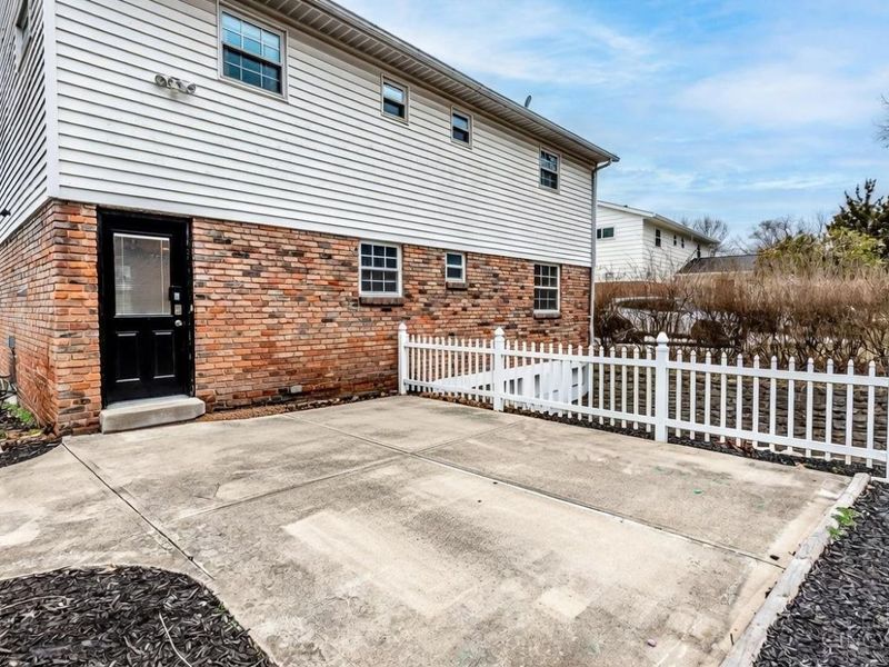 5600 Antoninus Drive, Green Township, OH 45238 Photo 24