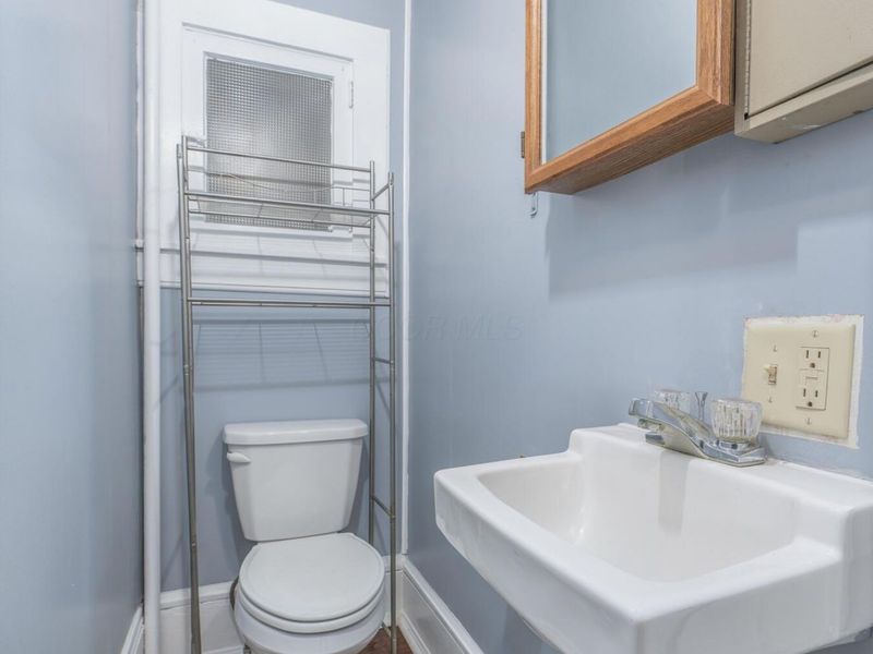 907 W High Street , Mount Vernon, OH 43050 Photo 19