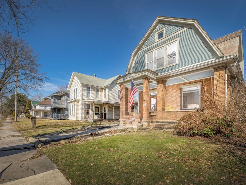 907 W High Street , Mount Vernon, OH 43050 Photo 2