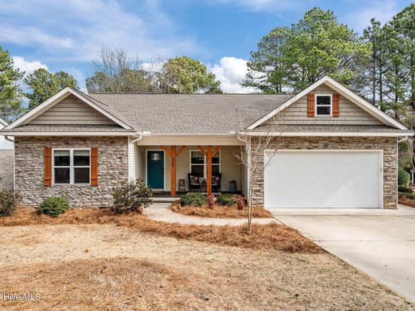 220 Sugar Pine Drive, Pinehurst, NC 28374