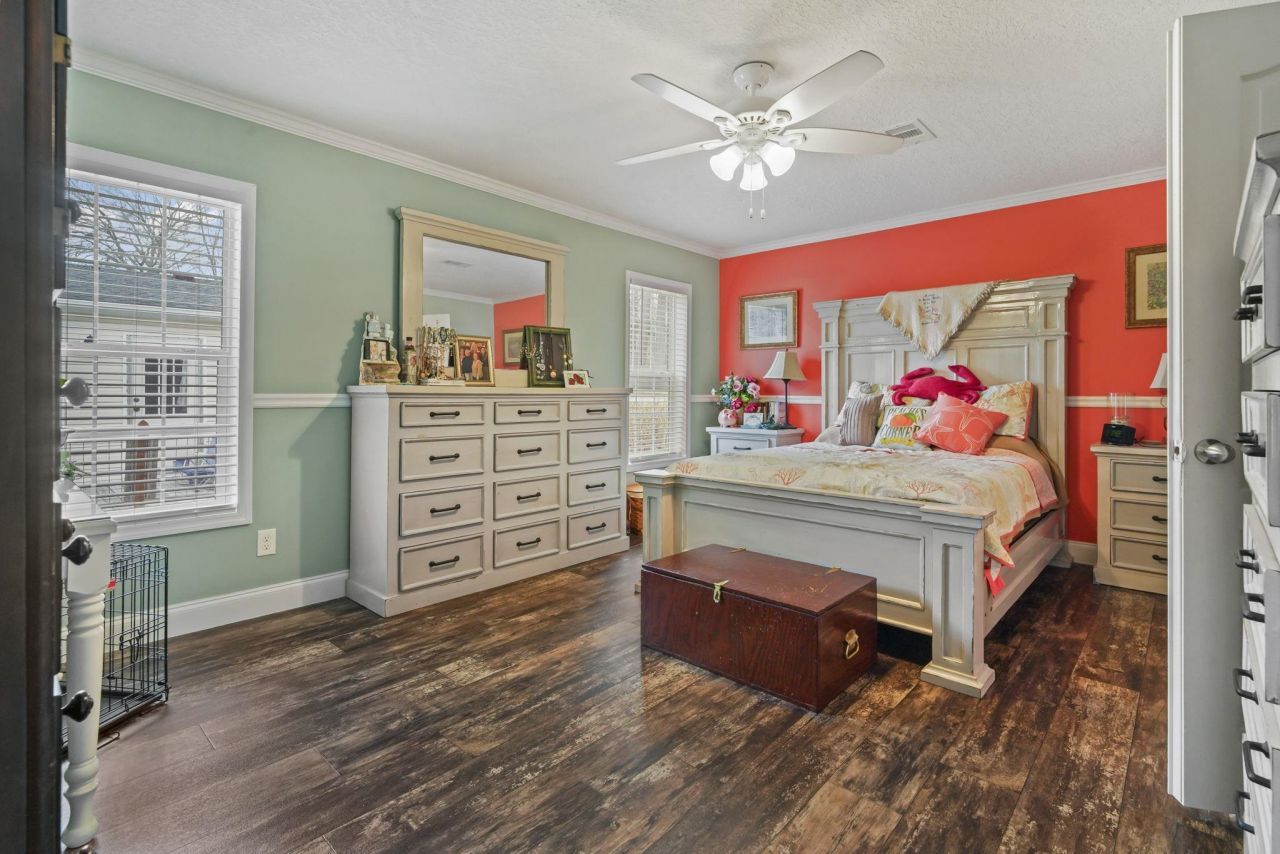 904 Southpark Dr. Photo 16