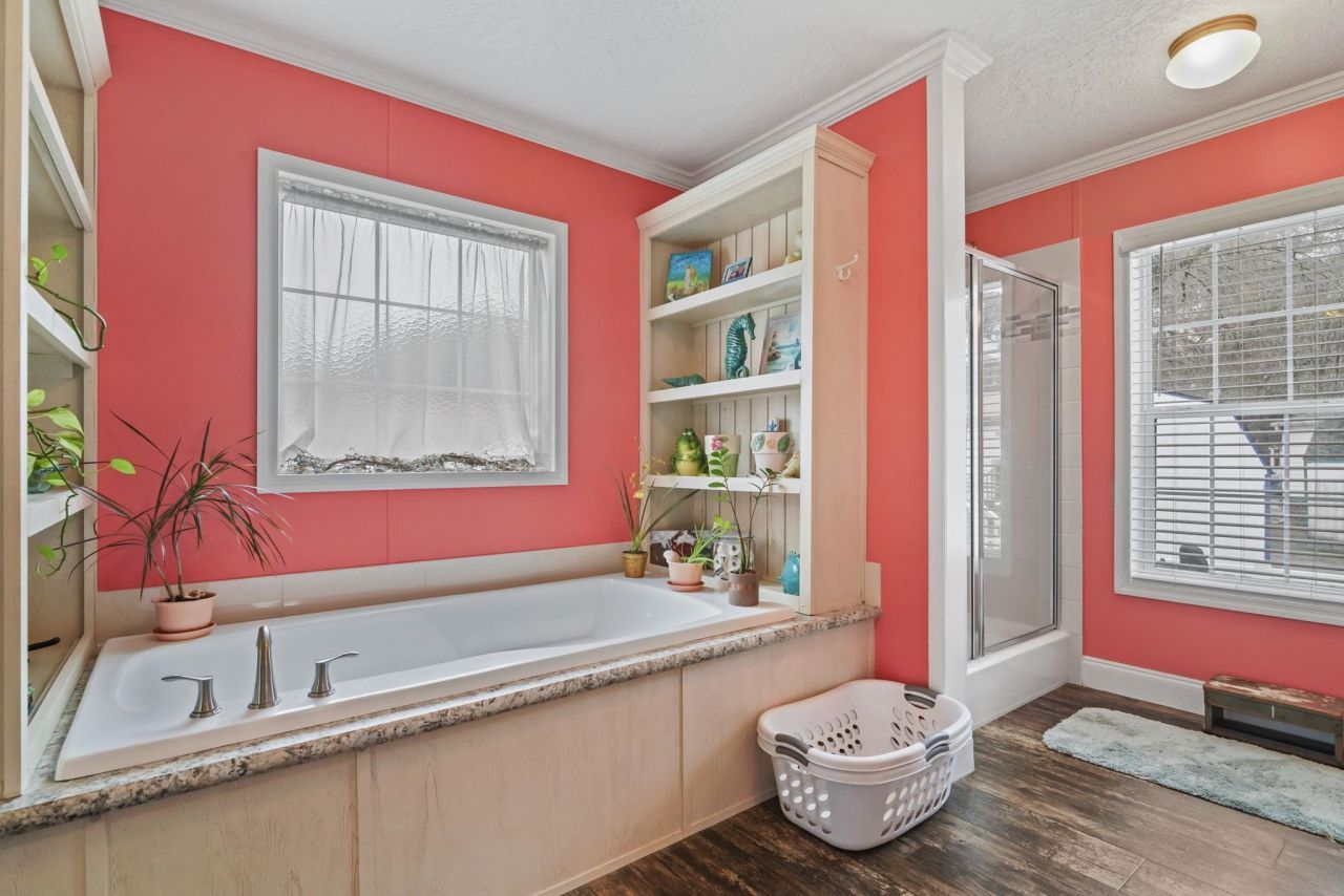 904 Southpark Dr. Photo 17