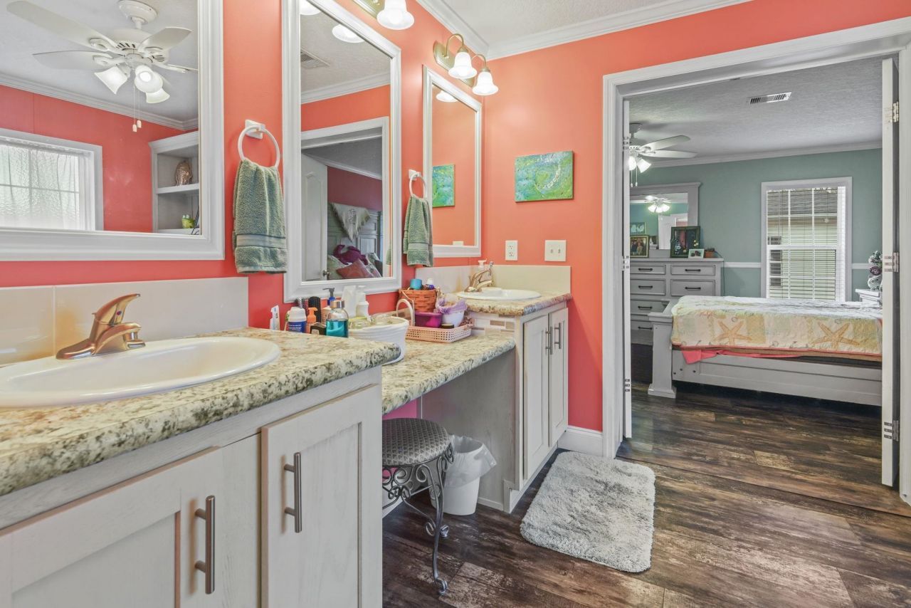 904 Southpark Dr. Photo 18