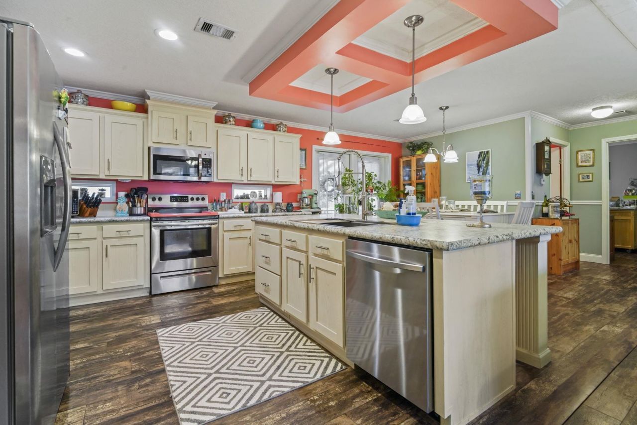 904 Southpark Dr. Photo 9