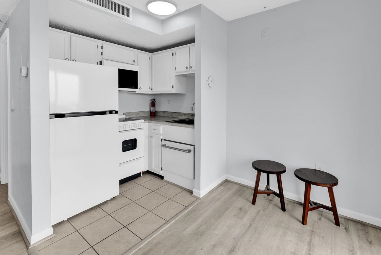 5905 S Kings Hwy. Photo 10