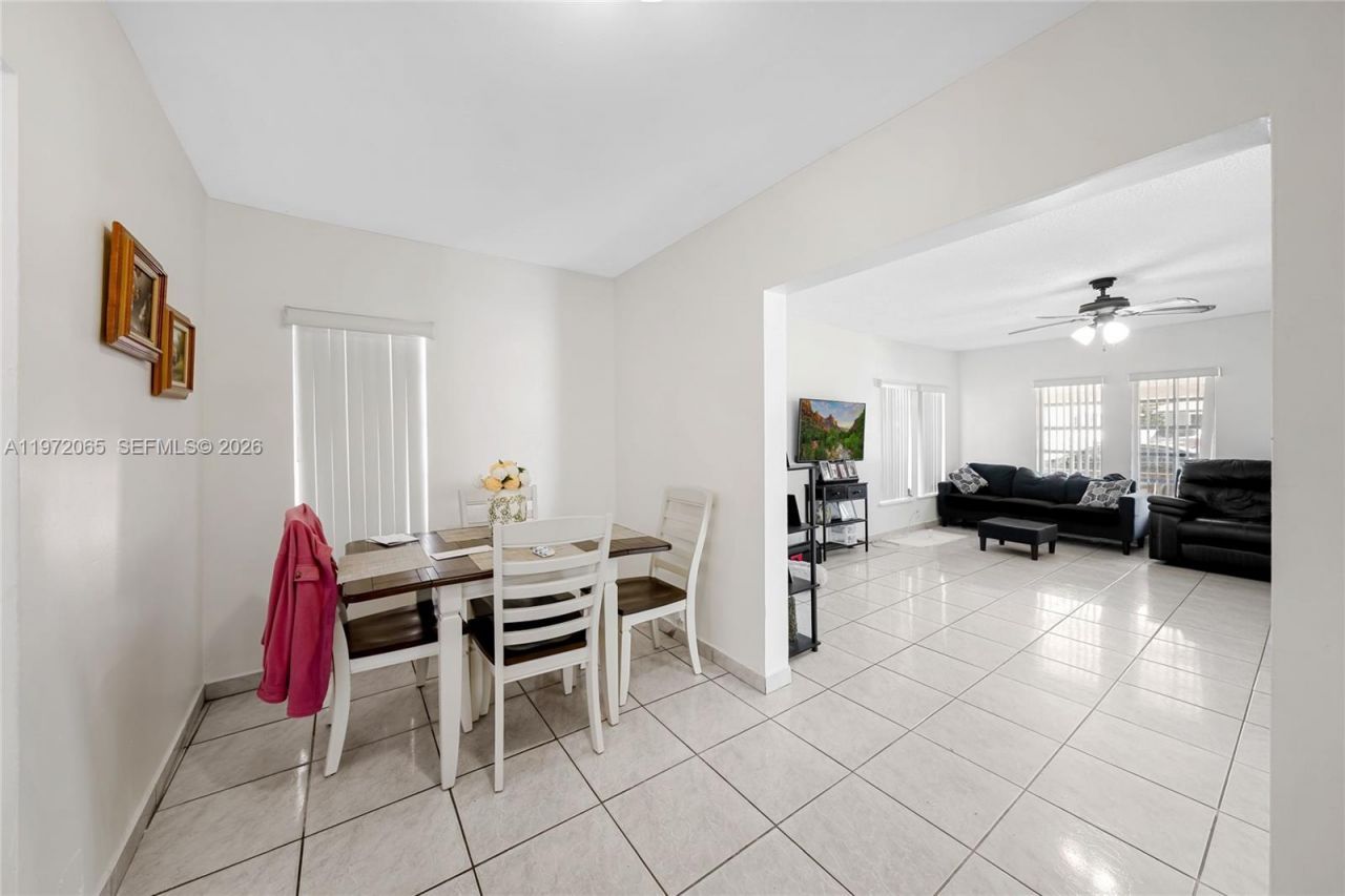 4318 E 8th Ct , Hialeah, FL 33013 Photo