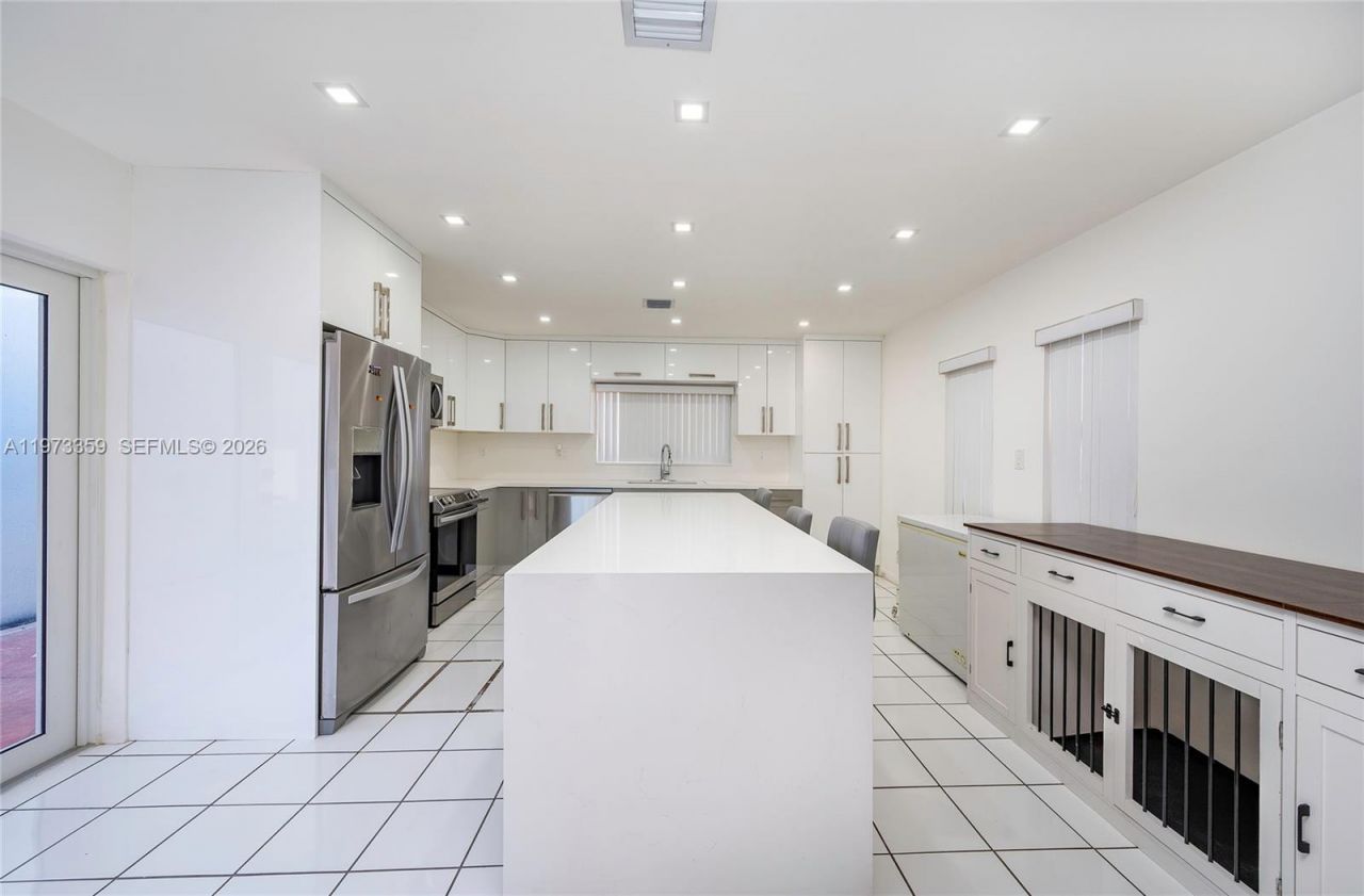 3511 SW 154th Ct, Miami, FL 33185 Photo