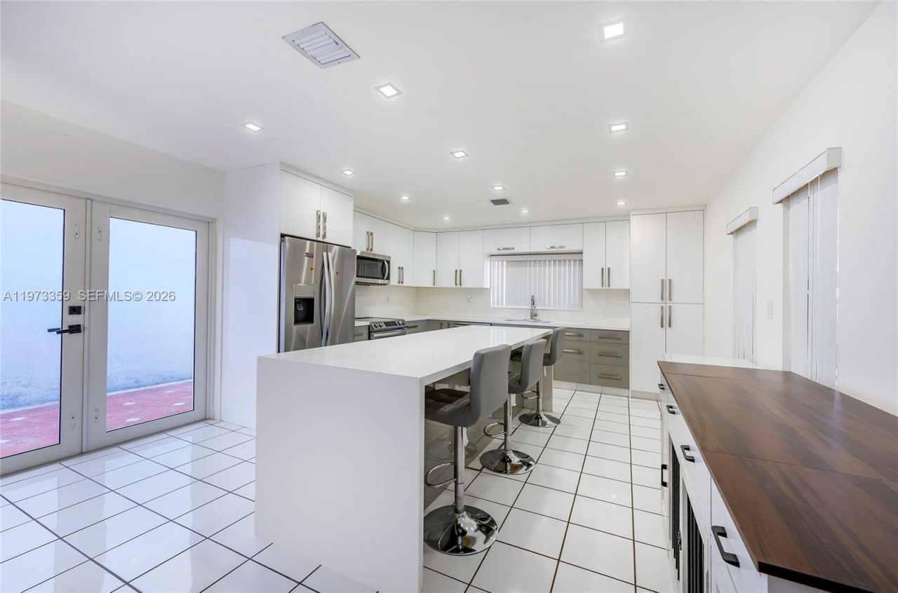 3511 SW 154th Ct, Miami, FL 33185 Photo