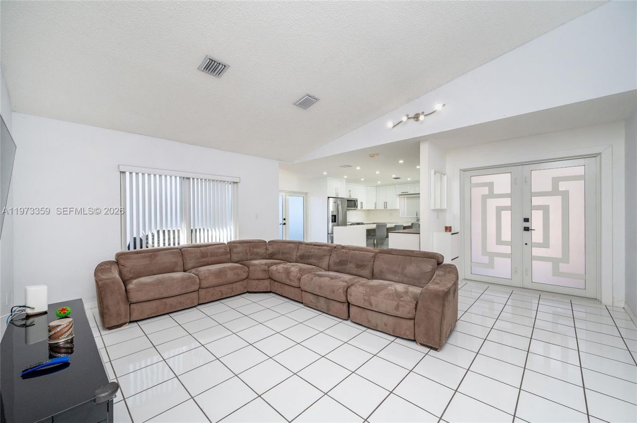 3511 SW 154th Ct, Miami, FL 33185 Photo