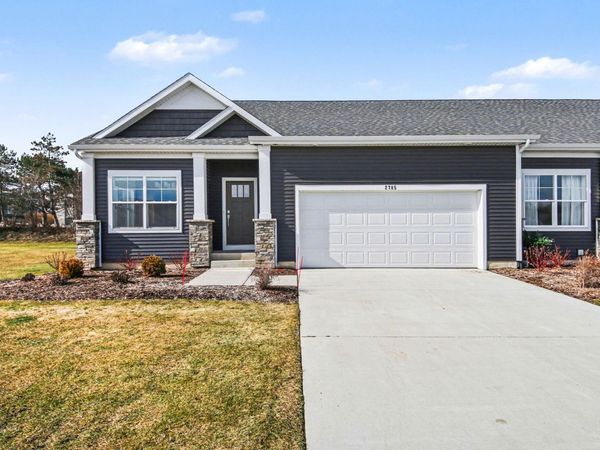 2785 W Cobblestone Court SE, Kentwood, MI 49512