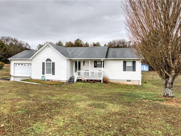 13 Valley Creek Drive SW, Cartersville, GA 30120