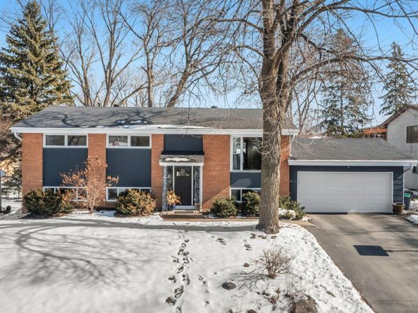 4017 Shamrock Drive NE, Saint Anthony, MN 55421