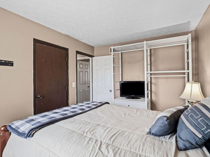 3939 Marsha Drive, Columbus, OH 43207 Photo 12