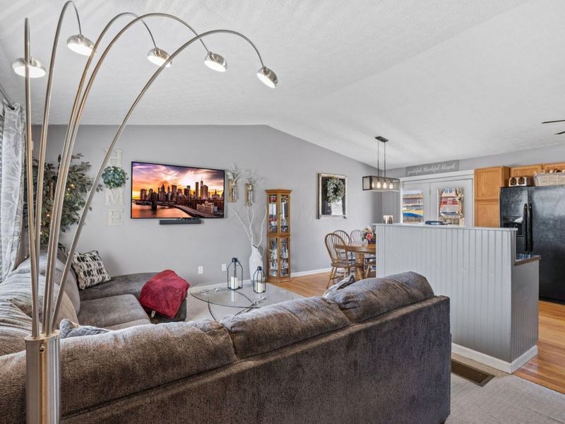 3939 Marsha Drive, Columbus, OH 43207 Photo 5