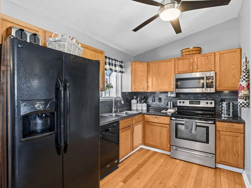 3939 Marsha Drive, Columbus, OH 43207 Photo 9