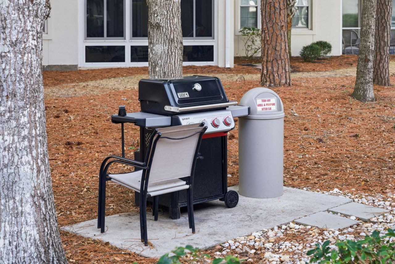 601 Hillside Dr. N Photo 13