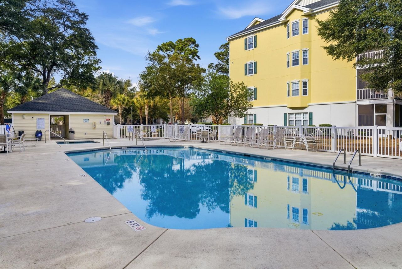 601 Hillside Dr. N Photo 14